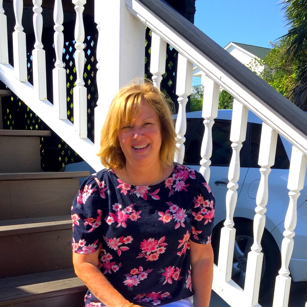 Meet your Posher, Linda